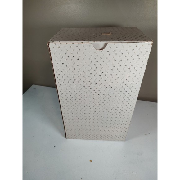 Vintage Martha’s Porcelain Bride & Groom Flower Arch Wedding Cake Topper… - Picture 6 of 10